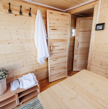 Бани с бассейн