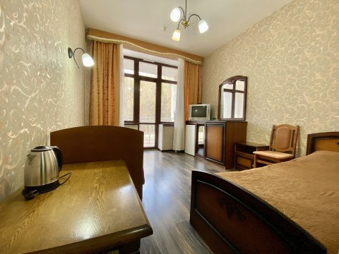 Стандарт «Горы» однокомнатный 2-х местный (с балконом)