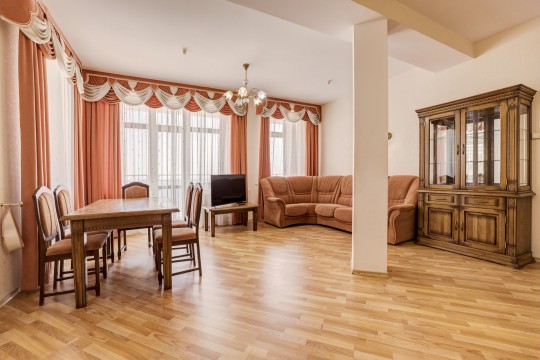 Джуниор Сюит трехкомнатный 2-х местный