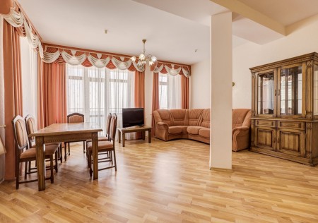 Джуниор Сюит трехкомнатный 2-х местный