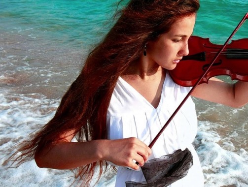 Приглашаем на вечер инструментальной музыки «Краски осени в родном Крыму» посвященный Дню народного единства.