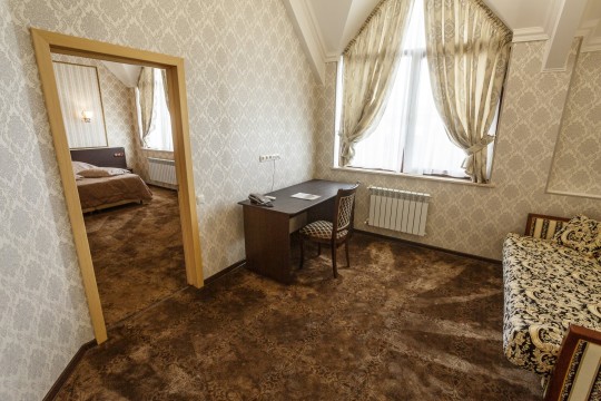 Сюит четырехкомнатный 2-х местный