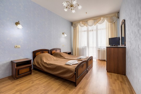 Джуниор Сюит трехкомнатный 2-х местный